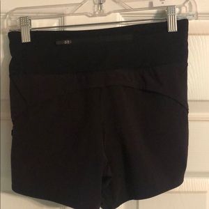 Lulu lemon short